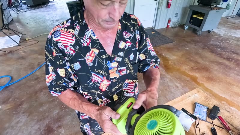 Cordless Oscillating Fan